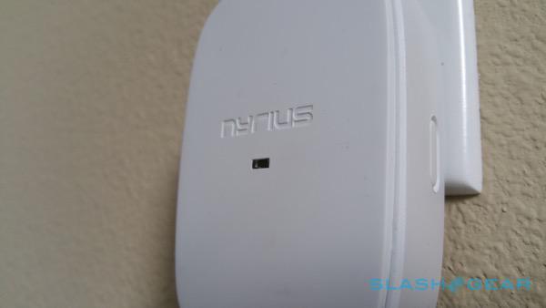 Nyrius Smart Switch ż
